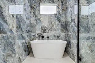 323 NE 19th Terrace, Cape Coral, FL 33909 - Photo 16