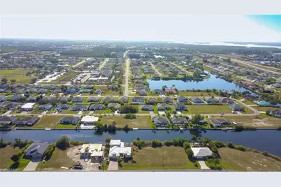 2905 SW 2nd Ter, Cape Coral, FL 33991 - Photo 22