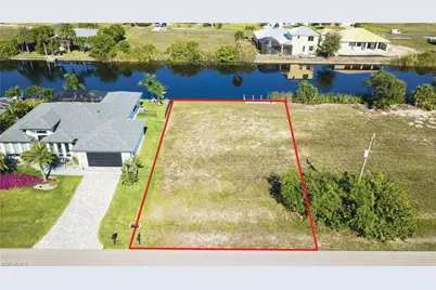 2905 SW 2nd Ter, Cape Coral, FL 33991 - Photo 8