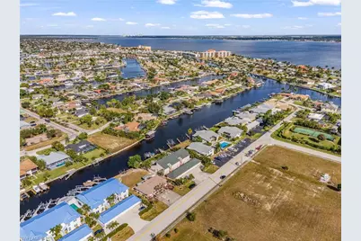 1715 SE 46th Ln #2, Cape Coral, FL 33904 - Photo 38