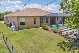 821 Carlfield Ave, Lehigh Acres, FL 33971 - Photo 22