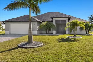 25 NW 14th Ave, Cape Coral, FL 33993 - Photo 2