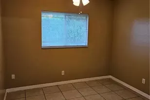 4752 Golfview Blvd, Lehigh Acres, FL 33973 - Photo 4