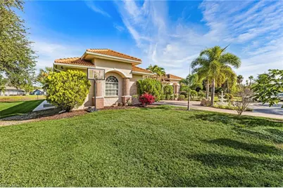 6451 River Club Ct, North Fort Myers, FL 33917 - Photo 2