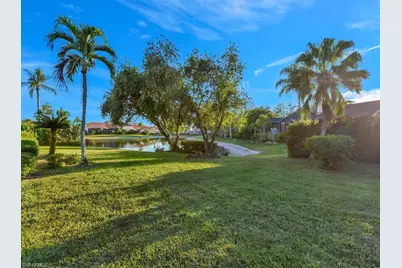 11485 Waterford Village Dr, Fort Myers, FL 33913 - Photo 28