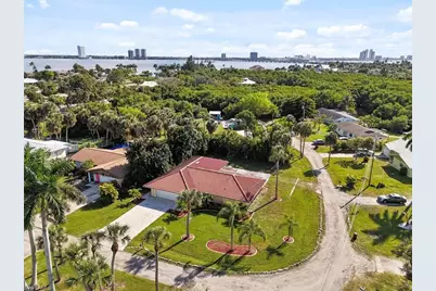 158 Dow Ln, North Fort Myers, FL 33917 - Photo 1