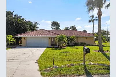 158 Dow Ln, North Fort Myers, FL 33917 - Photo 2