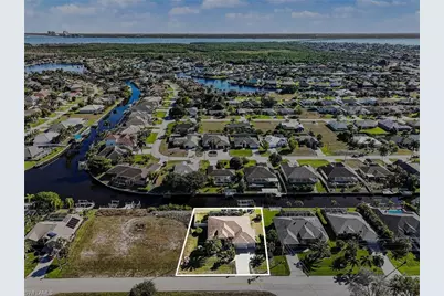 2127 SE 17th Pl, Cape Coral, FL 33990 - Photo 34