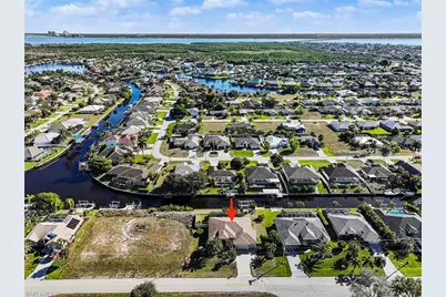 2127 SE 17th Pl, Cape Coral, FL 33990 - Photo 32