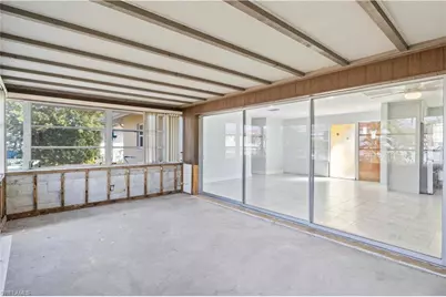 215 Santa Monica Ct, Cape Coral, FL 33904 - Photo 18