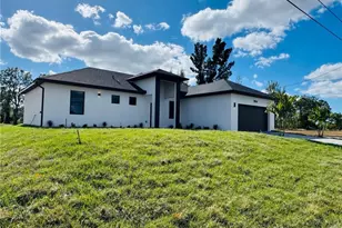 1924 NE 33rd Ln, Cape Coral, FL 33909 - Photo 42