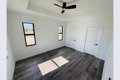 1924 NE 33rd Ln, Cape Coral, FL 33909 - Photo 6