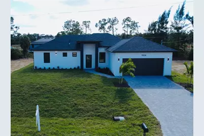 1924 NE 33rd Ln, Cape Coral, FL 33909 - Photo 38