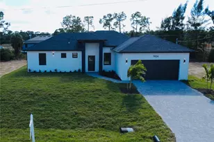 1924 NE 33rd Ln, Cape Coral, FL 33909 - Photo 38