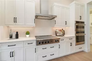 2605 SW 37th St, Cape Coral, FL 33914 - Photo 8