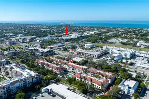 221 9th St S, Naples, FL 34102 - Photo 38