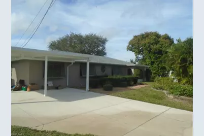 991 April Ln, North Fort Myers, FL 33903 - Photo 2