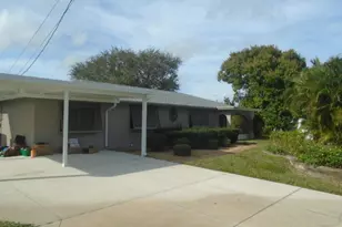 991 April Ln, North Fort Myers, FL 33903 - Photo 2