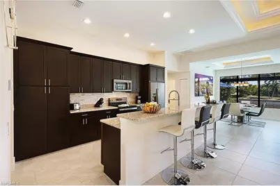 2913 SW 11th Pl, Cape Coral, FL 33914 - Photo 8