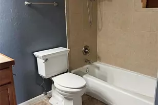 128 Eucalyptus Ct, Fort Myers Beach, FL 33931 - Photo 8