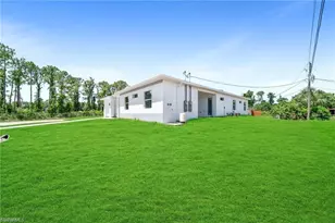 4768 Nelson Dr, Lehigh Acres, FL 33973 - Photo 6