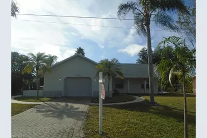 1302 NE 4th Ter, Cape Coral, FL 33909 - Photo 1