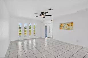 918 SE 35th St, Cape Coral, FL 33904 - Photo 2