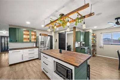 614 NE 1st Ave, Cape Coral, FL 33909 - Photo 16