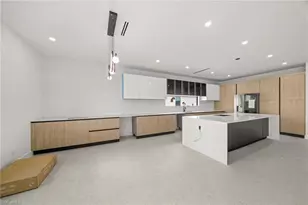 325 NE 15th Terrace, Cape Coral, FL 33909 - Photo 2