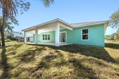802 North Ave, Lehigh Acres, FL 33972 - Photo 32