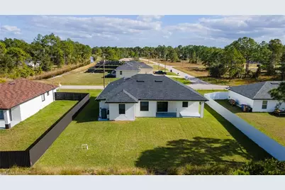 618 Parker Ave S, Lehigh Acres, FL 33974 - Photo 24