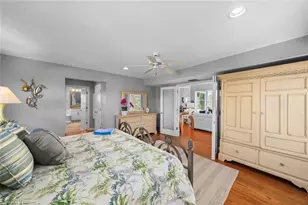 2449 Harbour Ln, Sanibel, FL 33957 - Photo 20