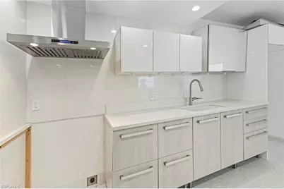 780 10th Ave S #4, Naples, FL 34102 - Photo 6