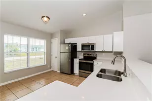 4114 4th St SW, Lehigh Acres, FL 33976 - Photo 4