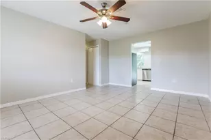 282 Lorraine Ave, Venice, FL 34293 - Photo 2