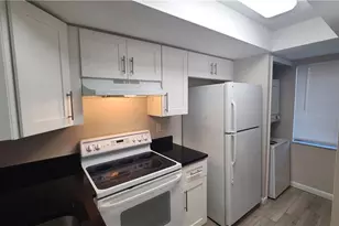 930 SW 47th Terrace, Cape Coral, FL 33914 - Photo 6