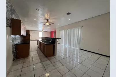 1019 Lincoln Ave, Lehigh Acres, FL 33972 - Photo 6