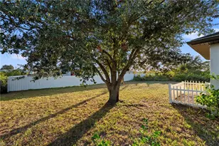 2805 66th St W, Lehigh Acres, FL 33971 - Photo 40