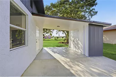 123 Connecticut Rd, Lehigh Acres, FL 33936 - Photo 4