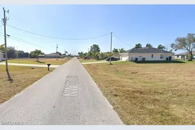 213 NW 27th Pl, Cape Coral, FL 33993 - Photo 6