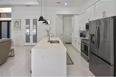 207 SE 2nd Ave, Cape Coral, FL 33990 - Photo 8