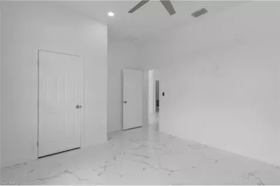 7033 Lotus Cir, Labelle, FL 33935 - Photo 8