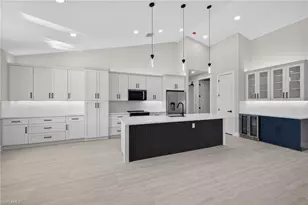 2700 Beach Pkwy W, Cape Coral, FL 33914 - Photo 10