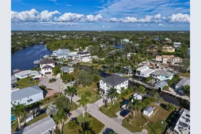 27570 Tarpon Way, Bonita Springs, FL 34134 - Photo 6