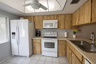 11610 Caravel Cir, Fort Myers, FL 33908 - Photo 2