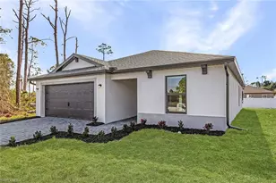 424 Parkdale Blvd, Lehigh Acres, FL 33974 - Photo 2