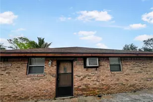 27917 Washington St, Bonita Springs, FL 34135 - Photo 2