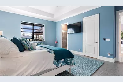 101 SW 39th Pl, Cape Coral, FL 33991 - Photo 8