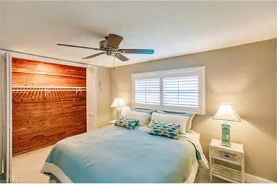 1424 Windsor Ct, Cape Coral, FL 33904 - Photo 20