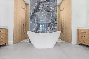 512 NW 35th Pl, Cape Coral, FL 33993 - Photo 12